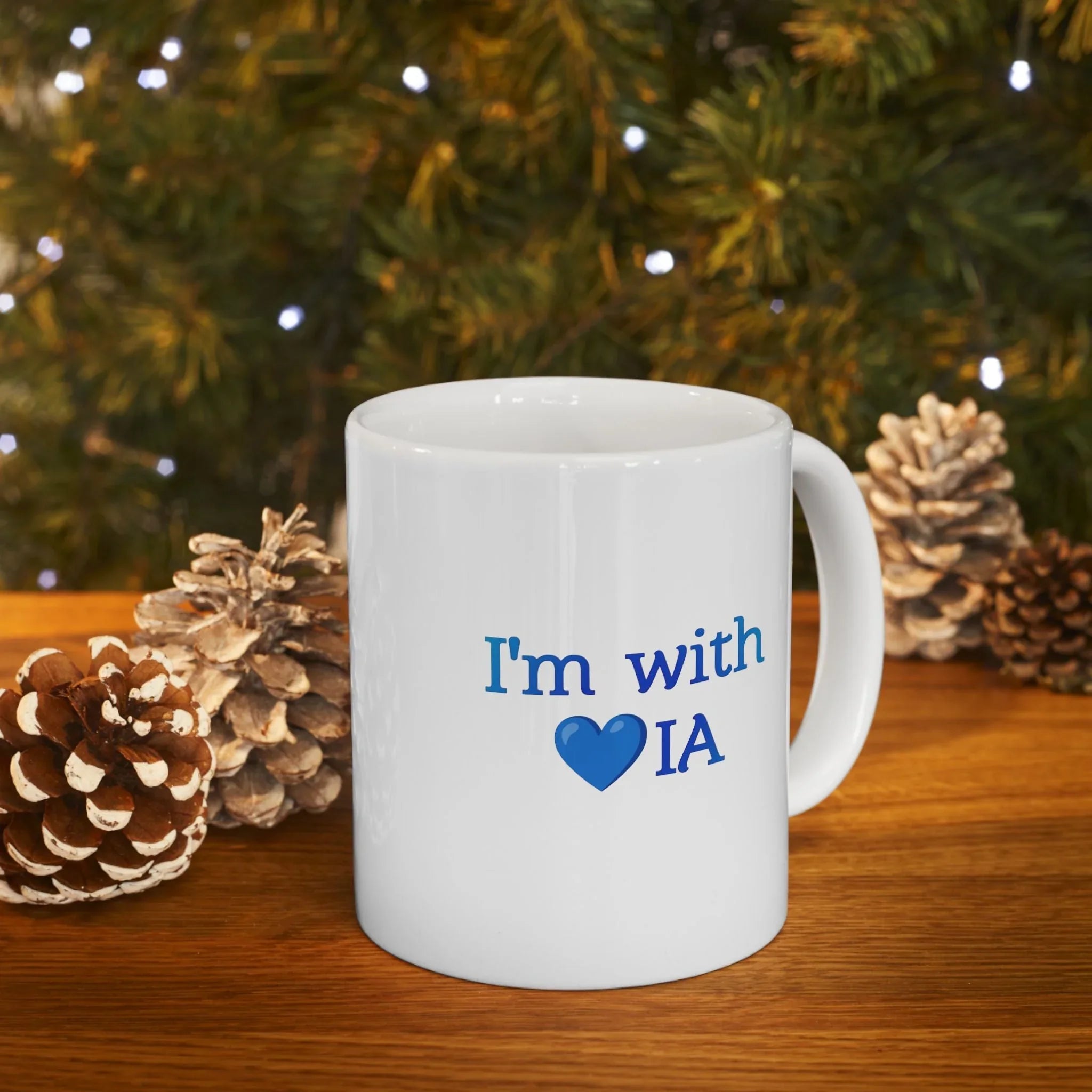 Mug en céramique AI — "Je suis avec l'IA" Cœur bleu et texte Tasse à café (325 ml, 444 ml)